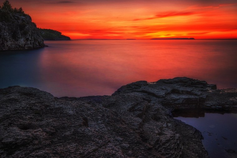 Скалистый берег моря