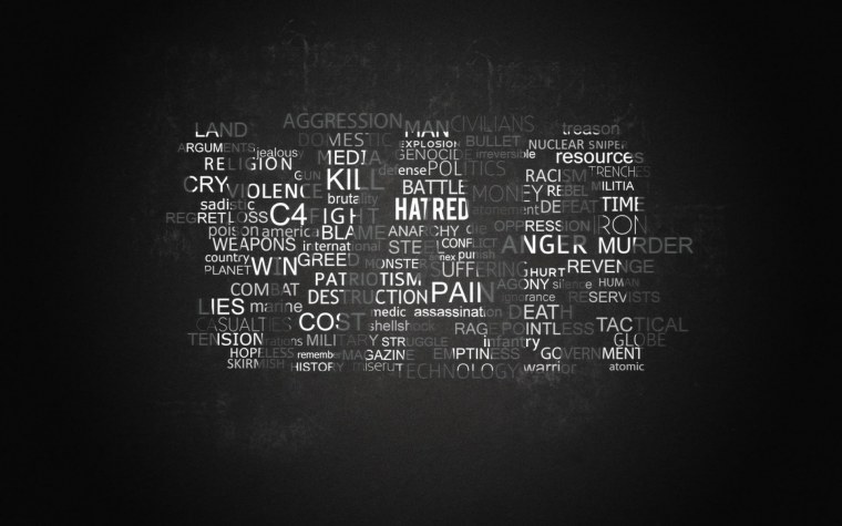 Много надписей на черном фоне