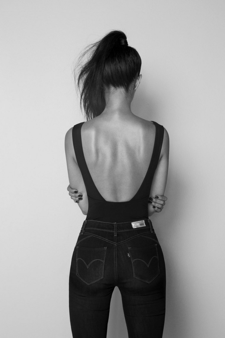 Девушка со спины