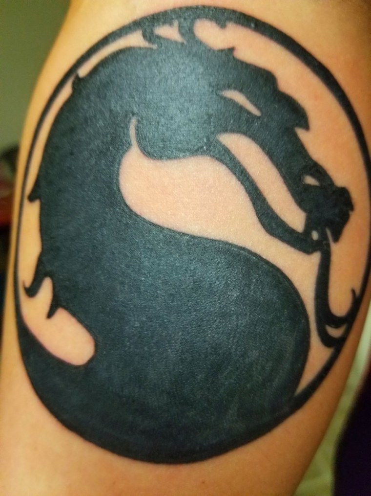 Дракон из мортал комбат тату