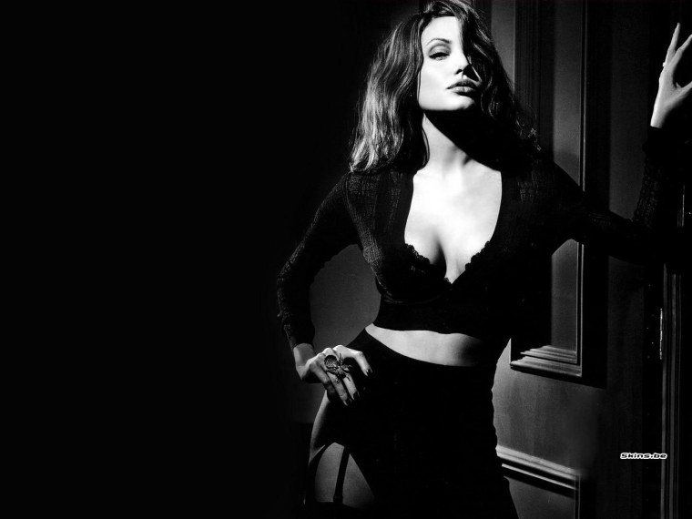 Анджелина Джоли