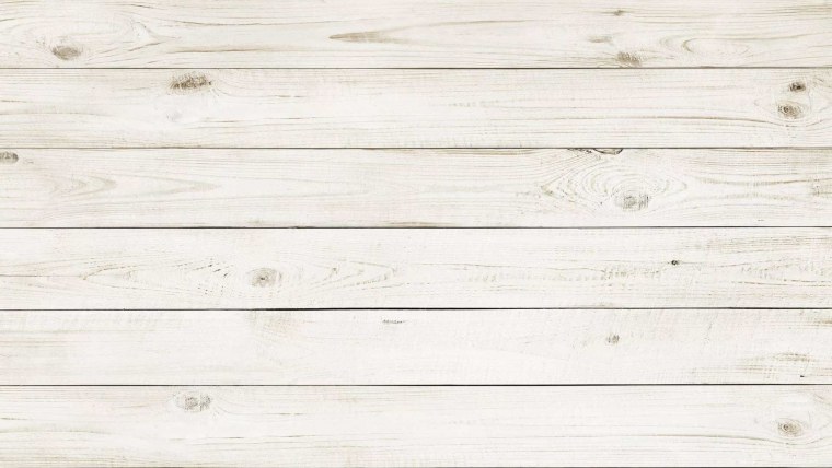 Дерево на белом фоне