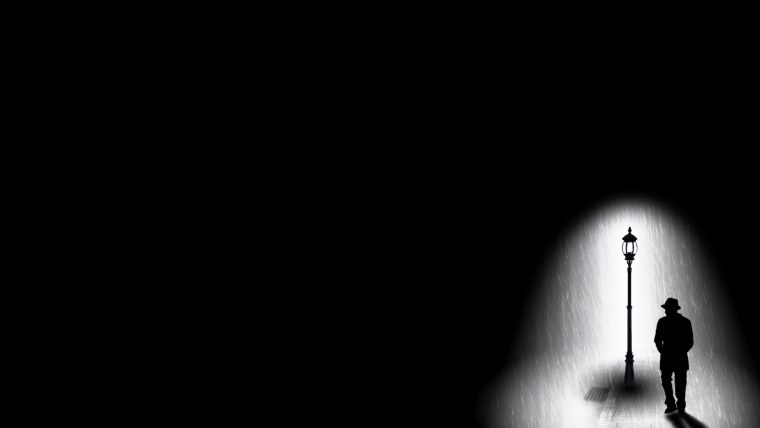 Loading на черном фоне