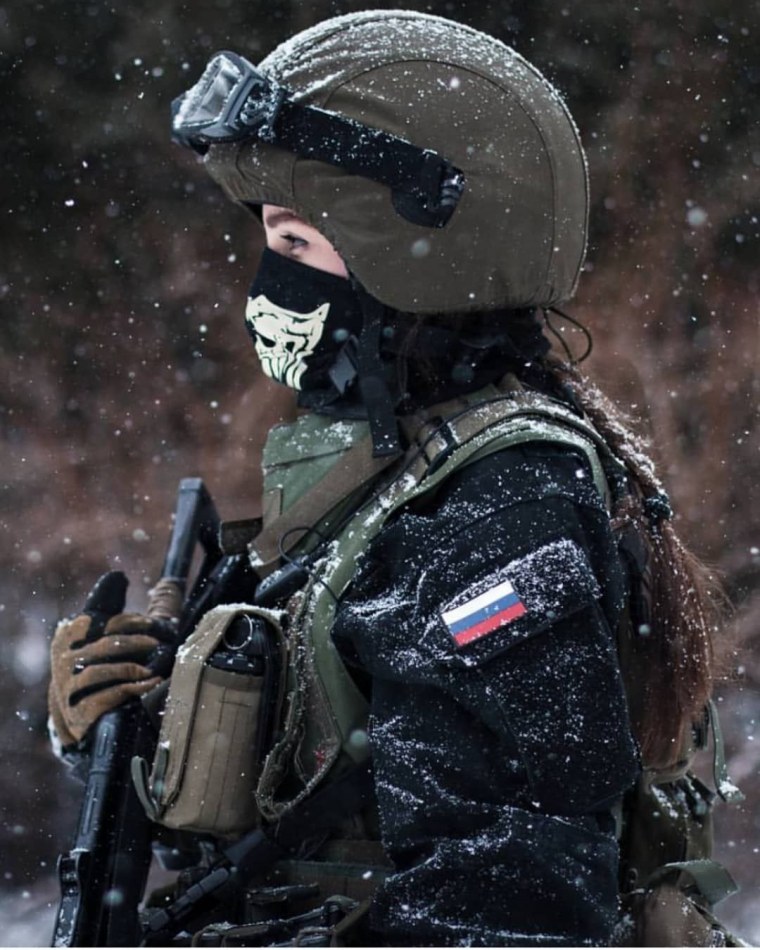 Девушка спецназовец