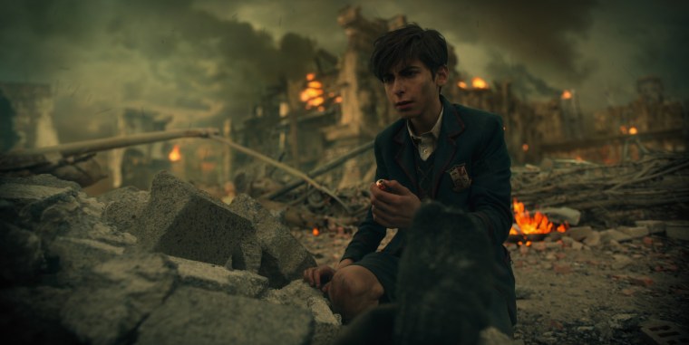 Академия Амбрелла 2 сезон 1 серия