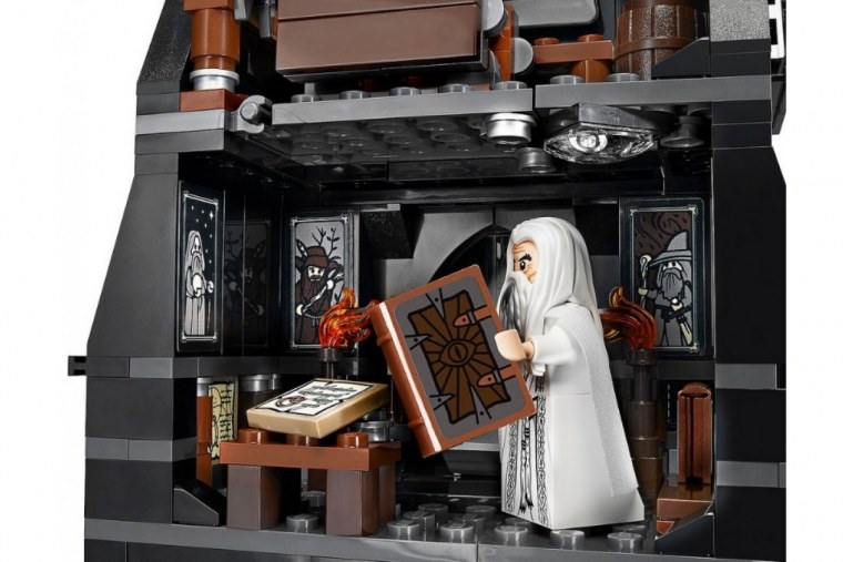 LEGO башня Ортханк