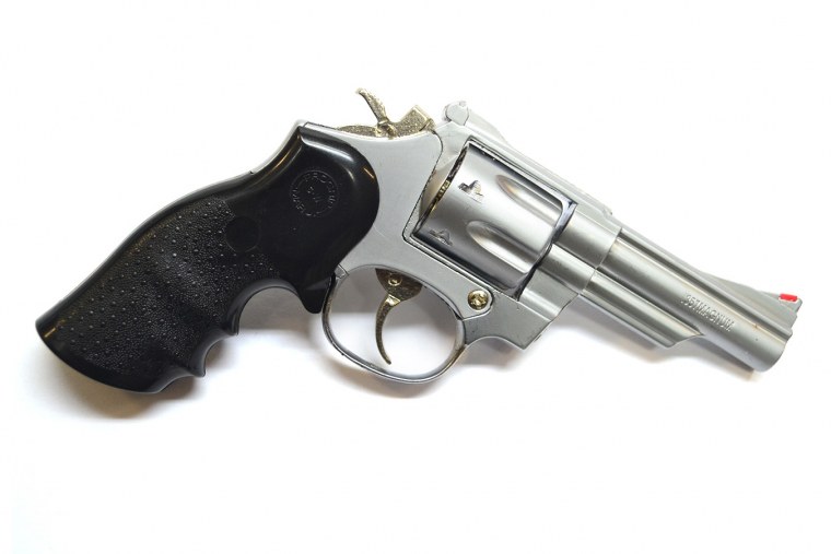 Смит и Вессон модель 29
