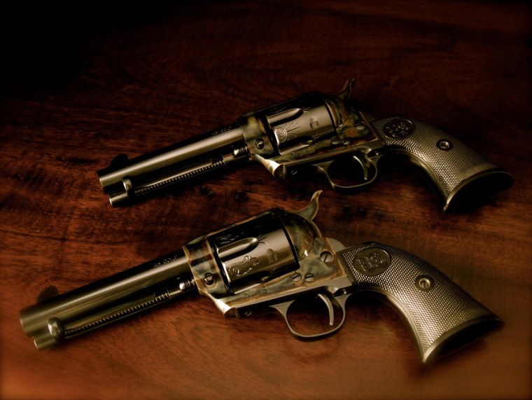 Револьвер Кольт