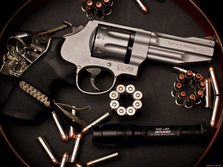 Оружие Smith Wesson