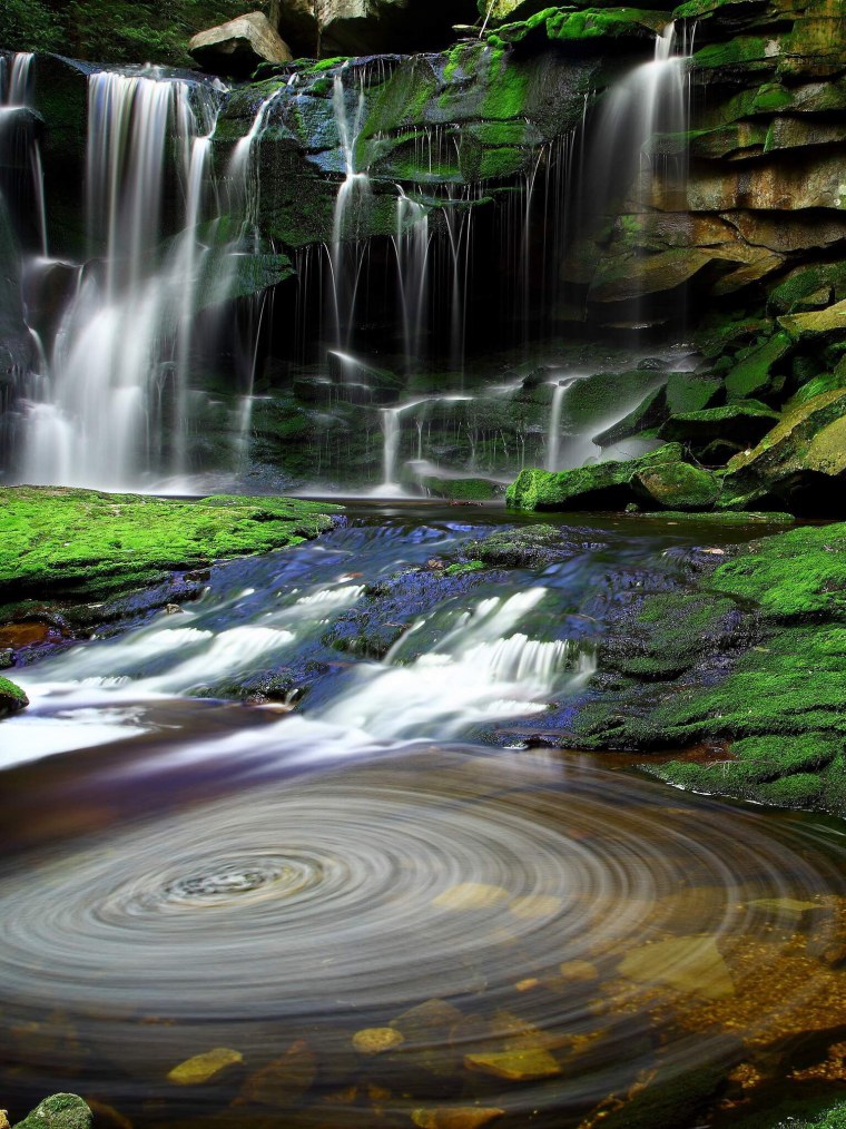 Олень в горах