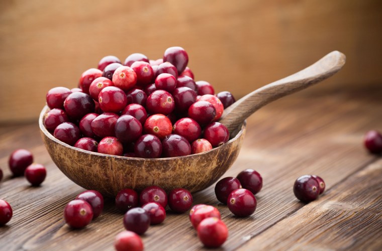 Брусника на столе