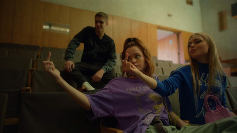 Трудные подростки сериал Фил и Лена