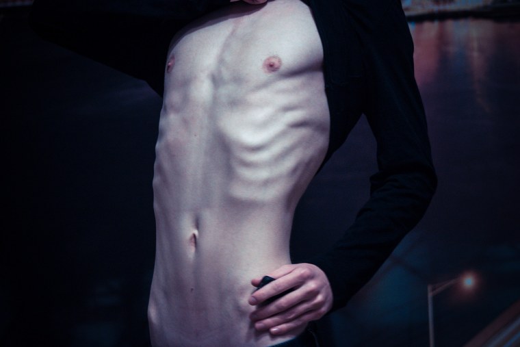 Худой мужчина Эстетика