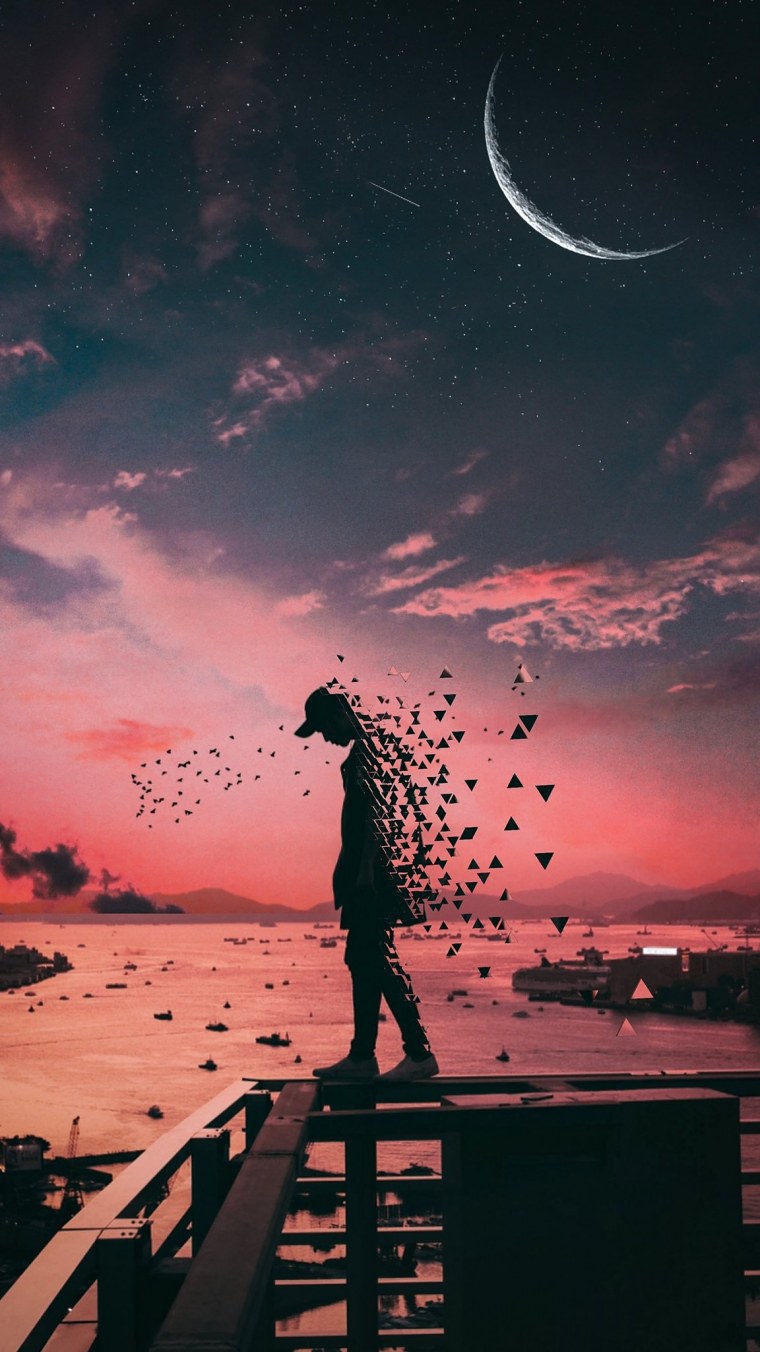 Девушка отвернулась