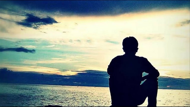 Одинокий парень с сердцем