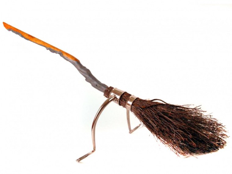 Атрибуты ведьмочки