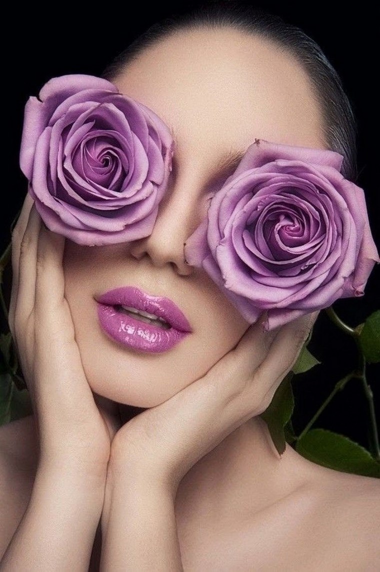 Лицо в цветах