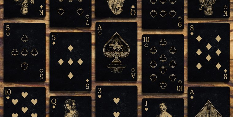 Черная колода карт