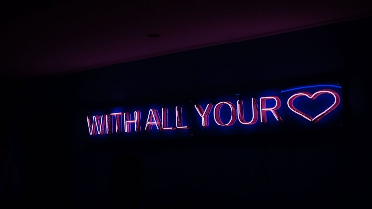 Обложка для твиттера бежевая