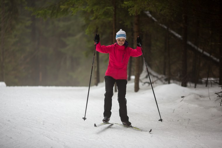 Лыжная прогулка в лесу