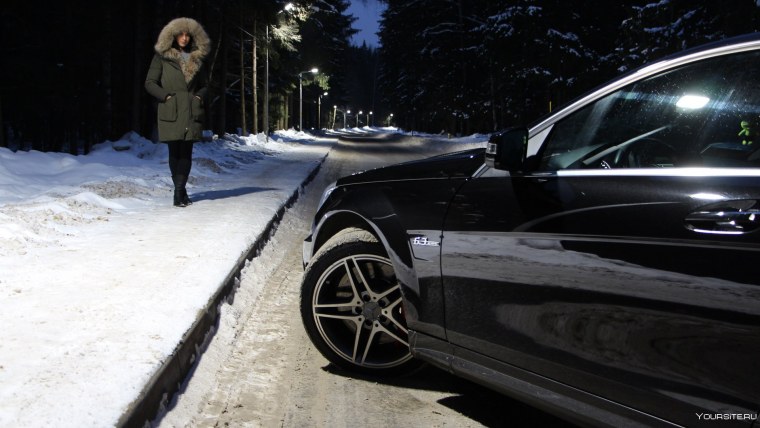 Мерседес 63 АМГ зима