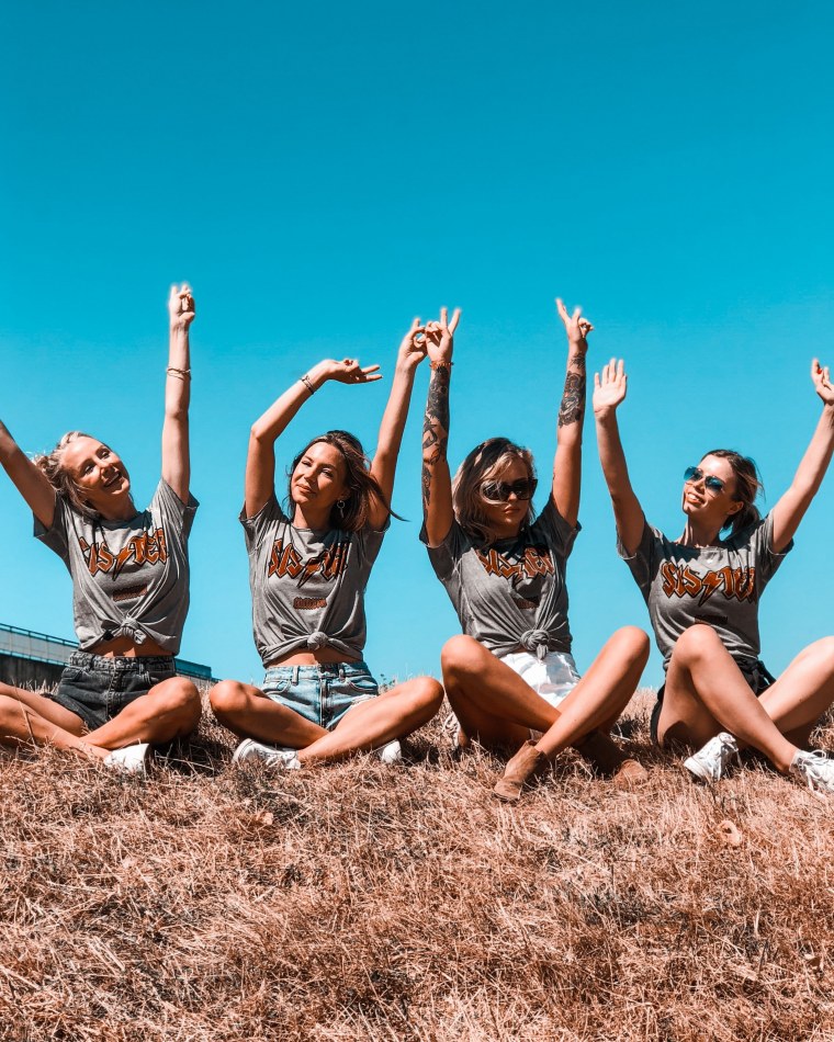 Четыре подруги