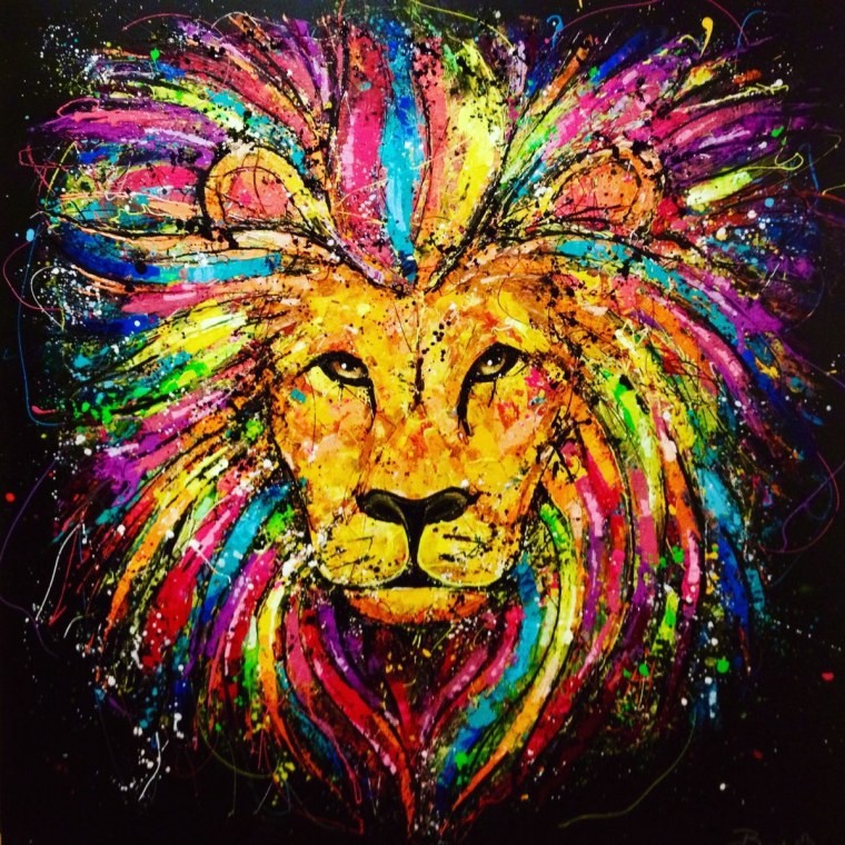Голова Льва разноцветная