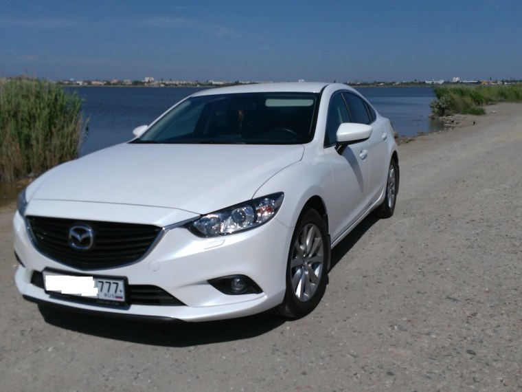 Мазда 6 2015 белая