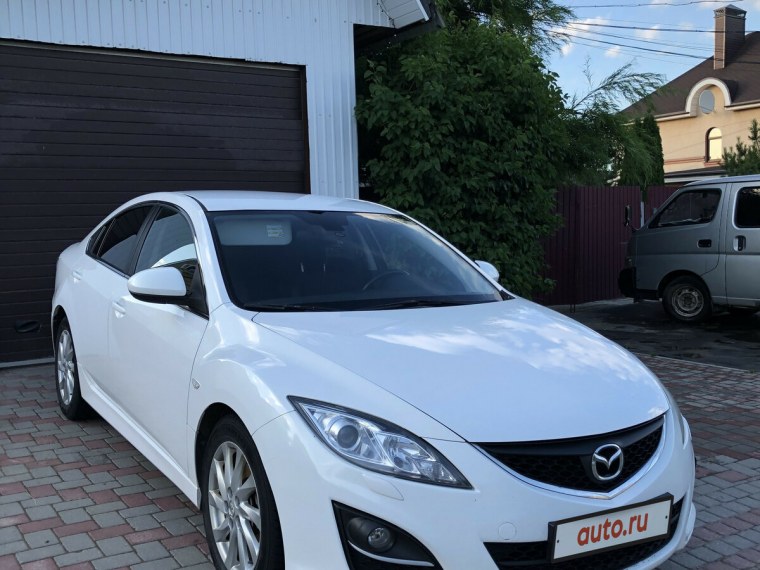 Мазда 6 2011 седан белый