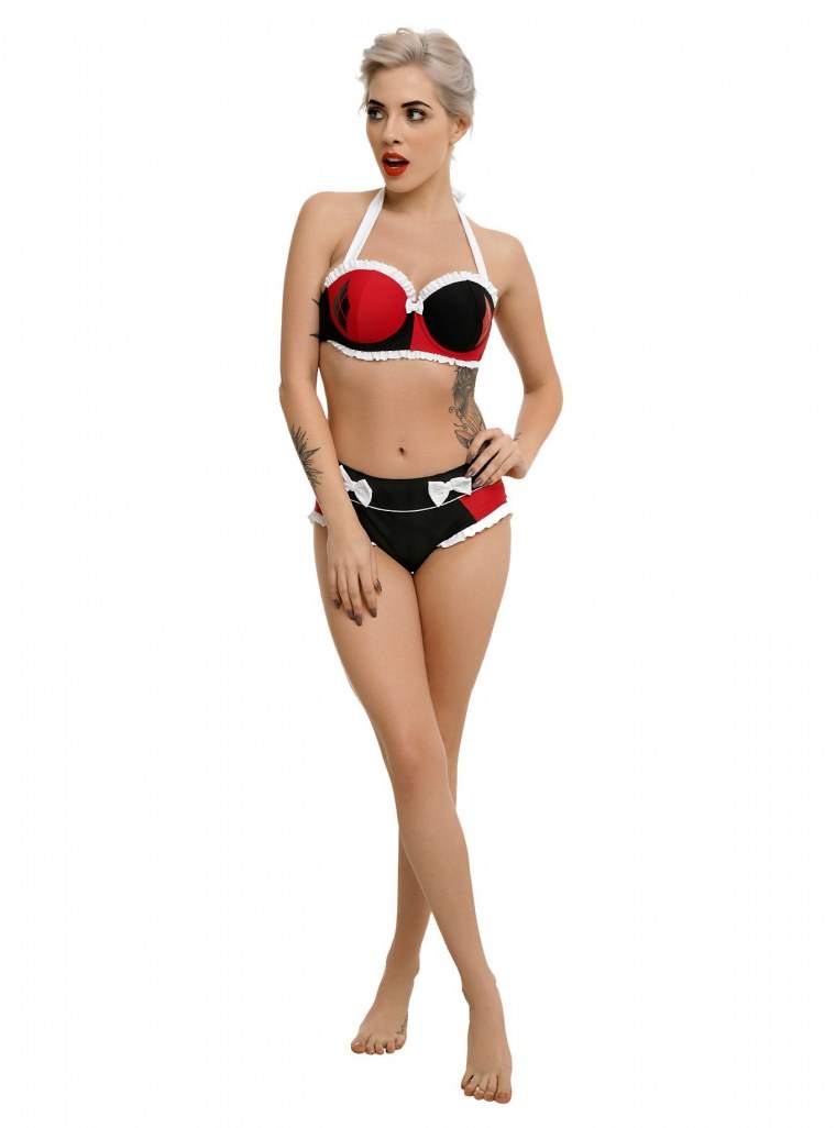 Харли Квинн в бикини