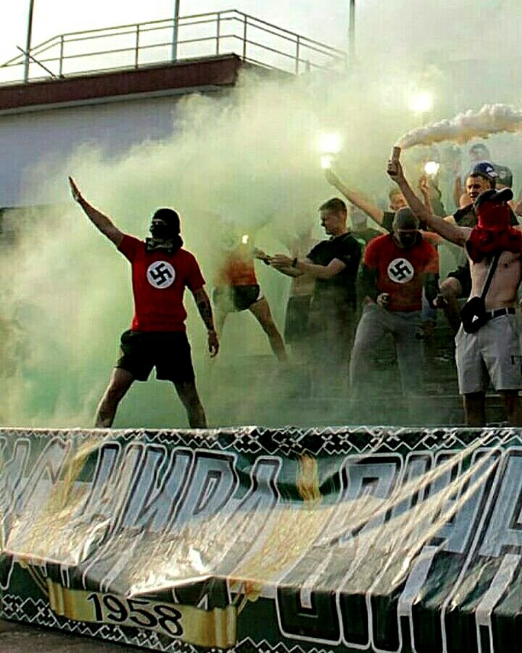 Футбольные фанаты ультрас