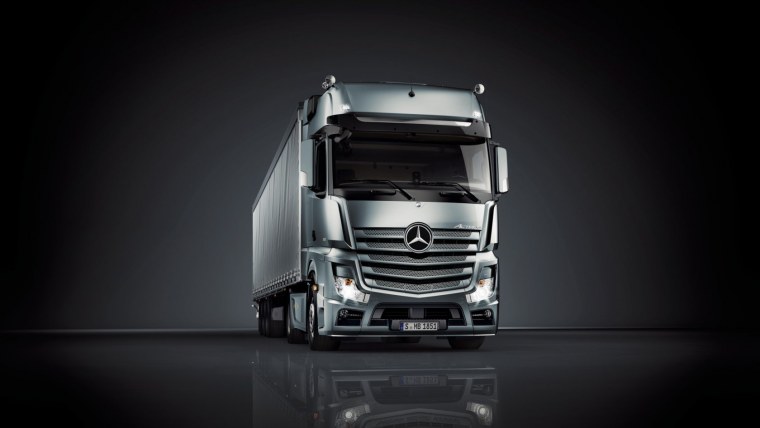 Mercedes Benz New Actros GIGASPACE