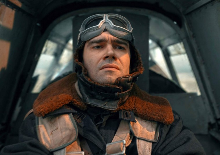 Петр Федоров в фильме летчик