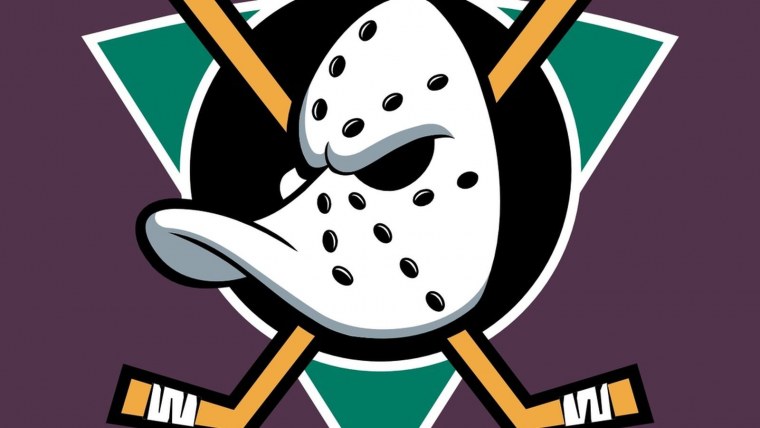 Даффи дак с зубами