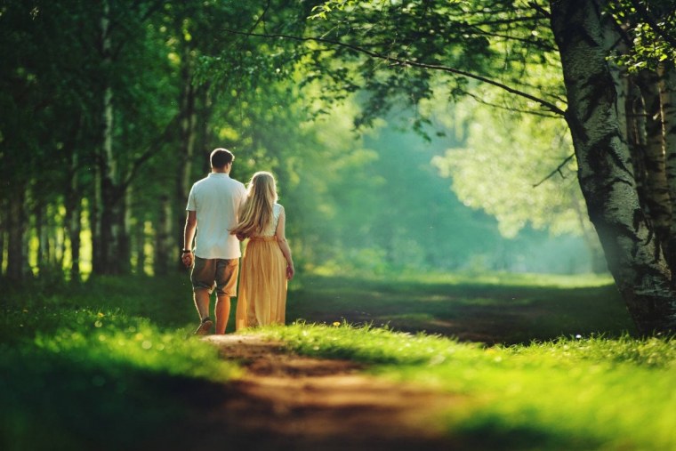 Влюблённые на природе