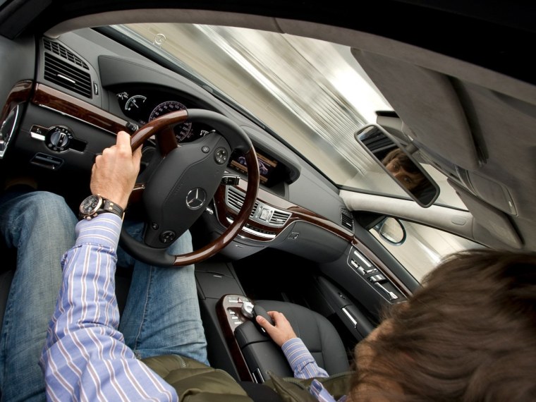 Мерседес за рулем s600