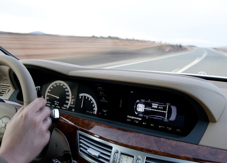 Mercedes-Benz w221 скорость