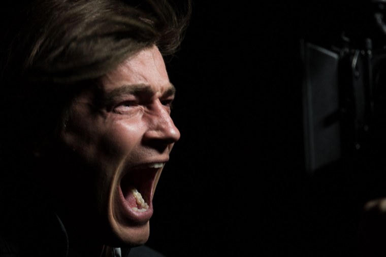 Восхождение героя щита аниме Наофуми Иватани