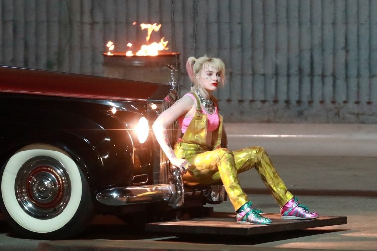 Харли Квинн Хищные птицы на машине