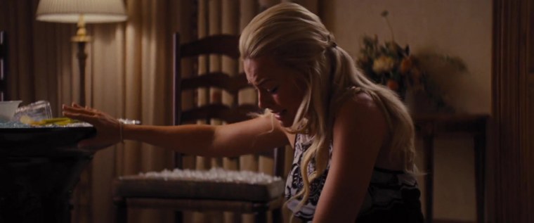 Margot Robbie screencaps