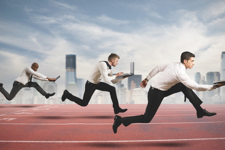 Бизнесмен бежит