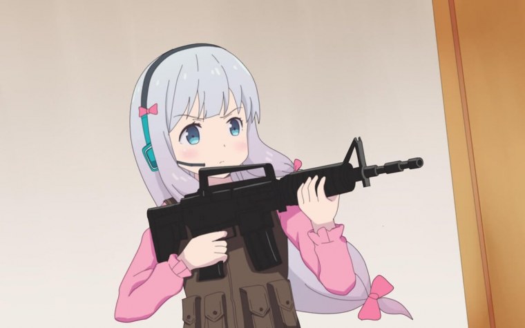 Сагири Изуми с автоматом