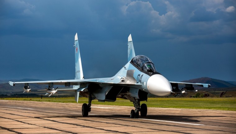 Истребитель Су-30см