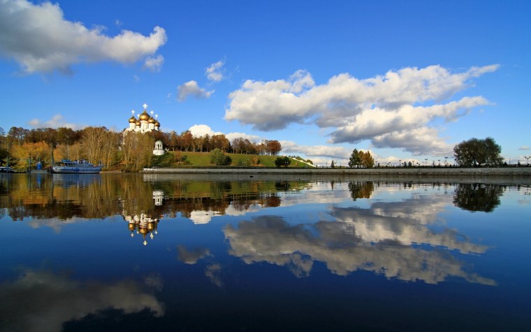 Ярославль вид с реки на храм