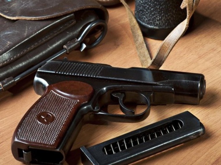 Макаров табельное оружие