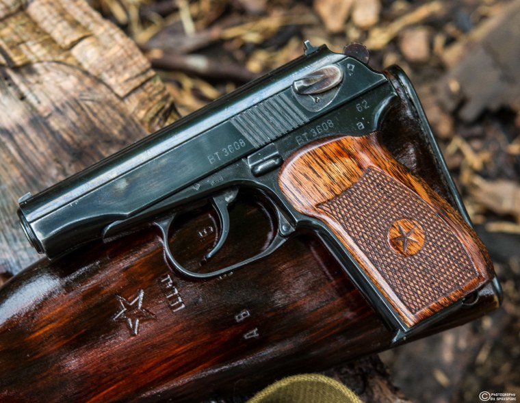 Макаров оружие