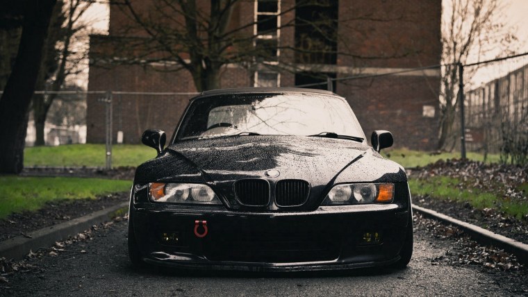 BMW 7 Series (e38)