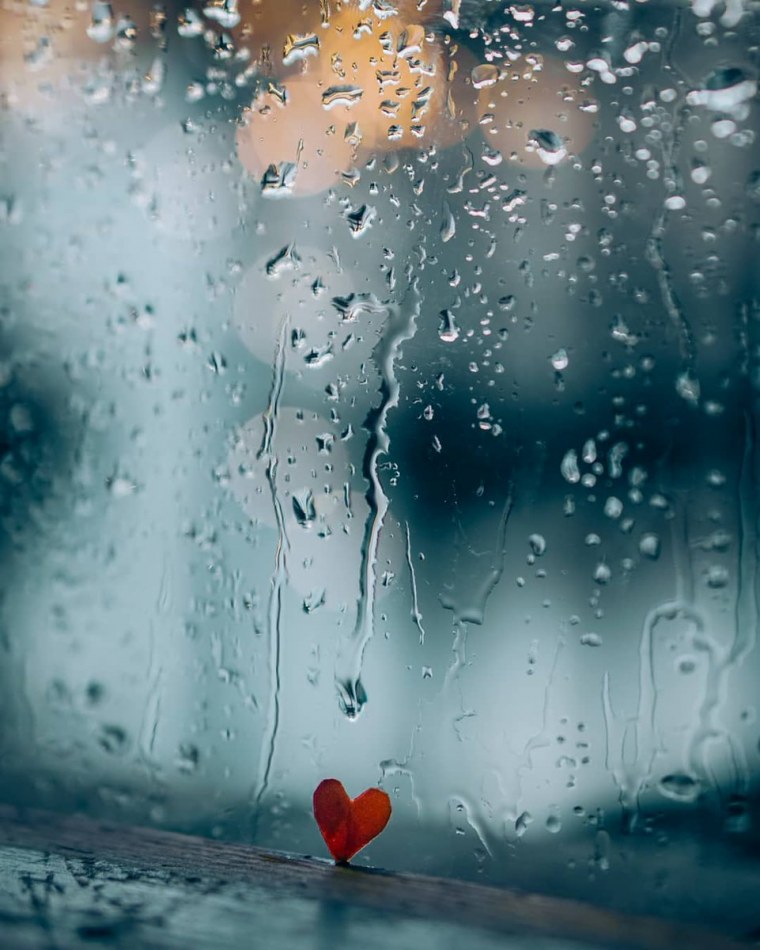 Дождь в окне