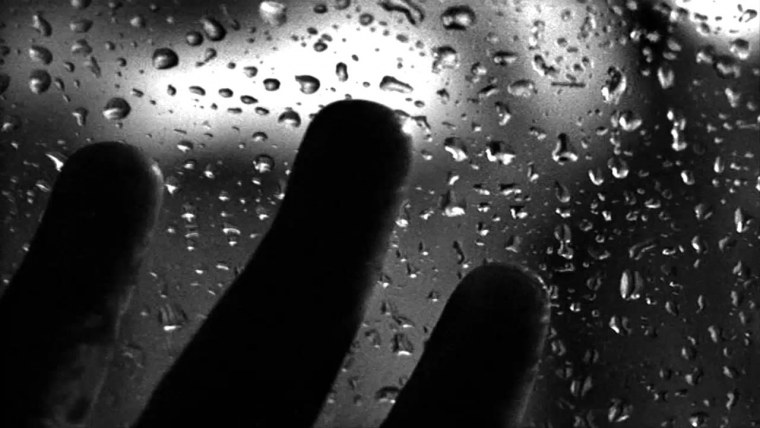 Дождь в окне