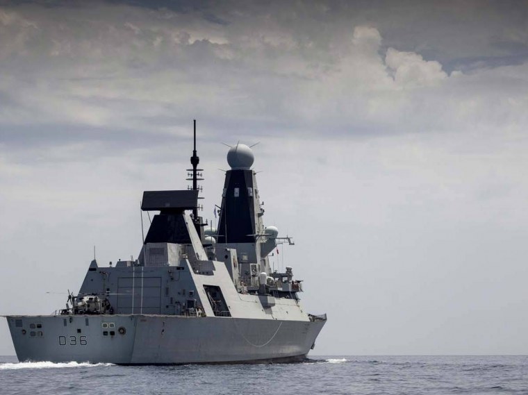 Эсминец HMS Defender ВМС Великобритании